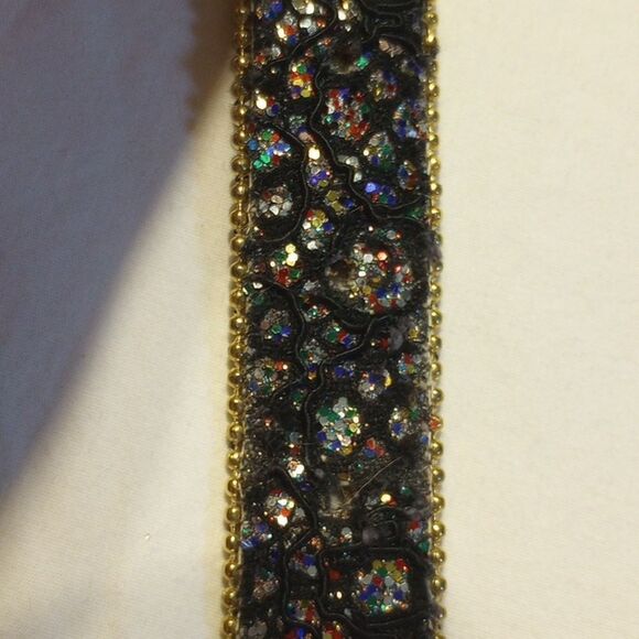 Sparkling and Gold Toned Women's Belt - Picture 5 of 7